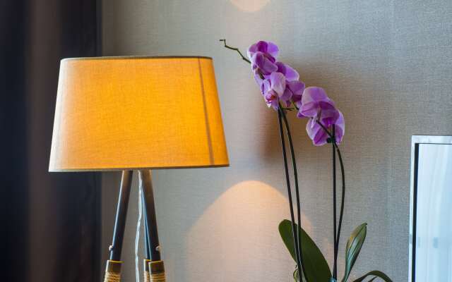 Royal Comfort Hotel