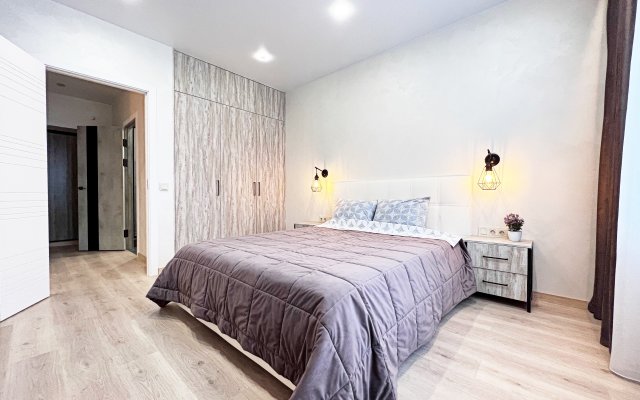 Apartamenty Stil'naa 2-k Studia v Dome Biznes-Klassa