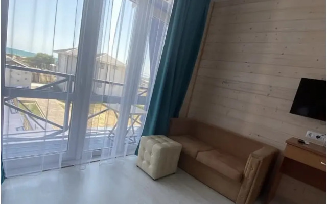 Roza Vetrov Guest House