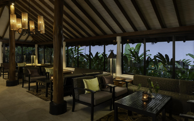 EKHO Surf Bentota Hotel