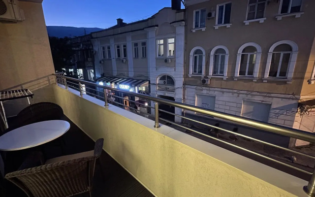 Na Ulitse Ignatenko 9s1 10 Apartments