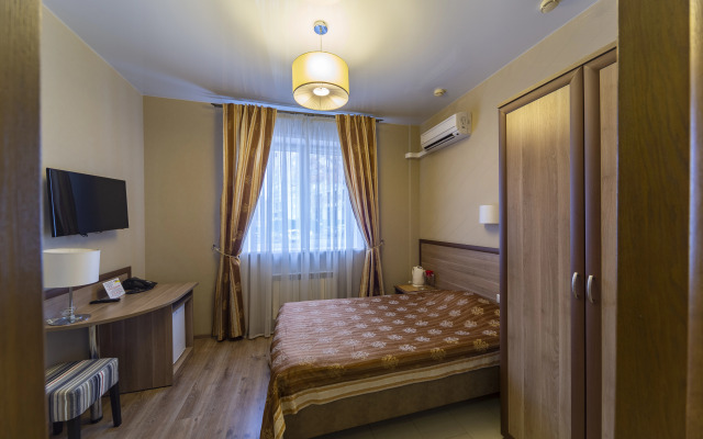 Vip Khaus Hotel