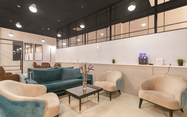 Na Aviamotornoy 209 Apartments