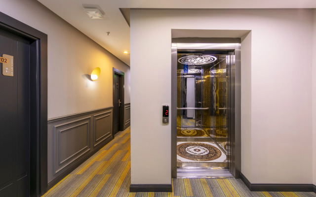 The Great Airport Hotel