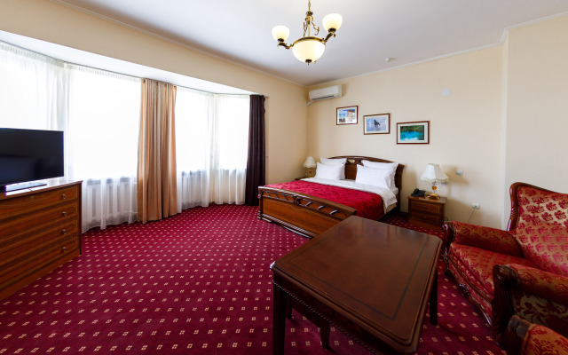 Uyut Tamani Hotel