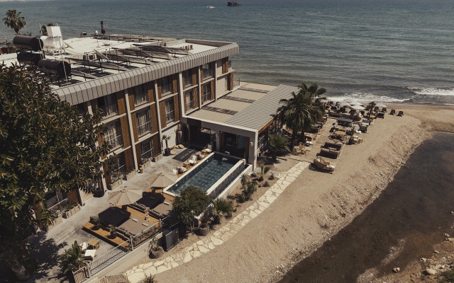 En Vie Beach Boutique Hotel