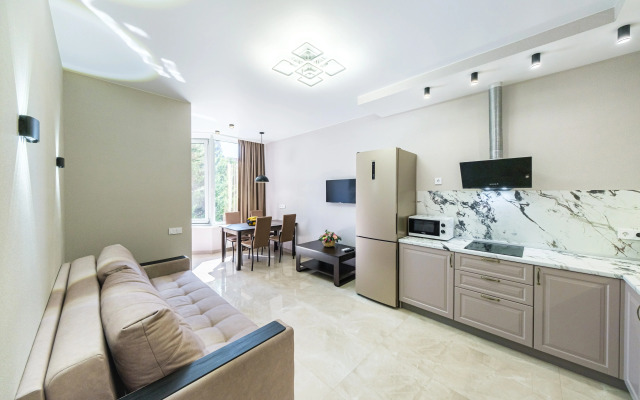 Luxury v Tsentre Sochi Flat