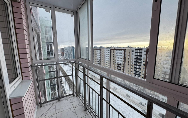 жёлтая просторная в Твери Квартира