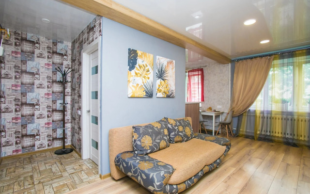 Квартира Двухкомнатная на Площади Ванеева