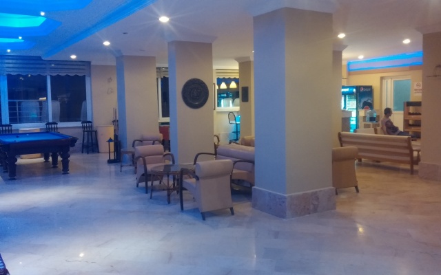 Altinersan Altinkum Didim Hotel