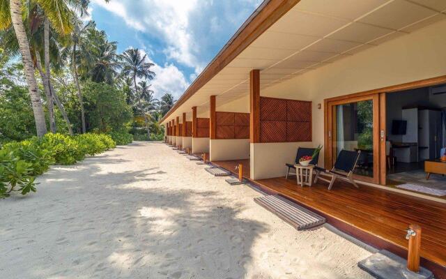 Курортный Отель Fiyavalhu Resort Maldives