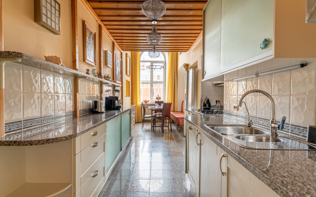Bolshaya Konyushennaya 3 Apartments