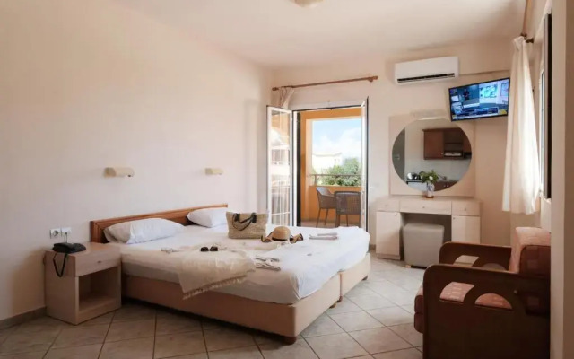 Canal D'Amour Village Apartments