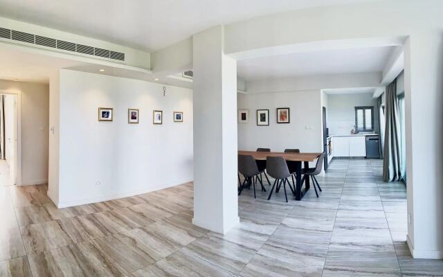 Emerald Suites Apartments