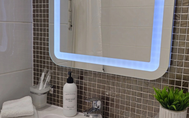 Апартаменты Стильная студия Riva на 12 этаже