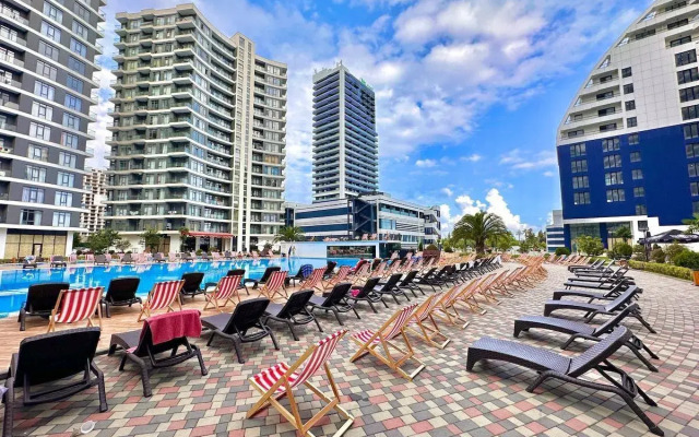 White Sails E 804 Apartments