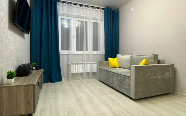 Batashi Green Flat