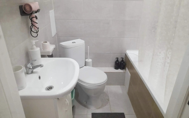 Odnokomnatnaya 2 Krovati Flat