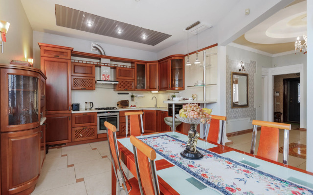 Вилла Дом 520кв на 8-х сотках