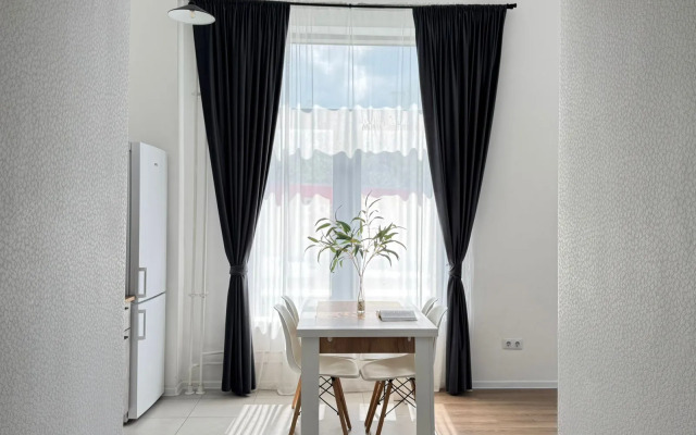 Квартира Двухкомнатная просторная и уютная ArtApart