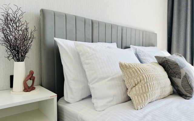 Апартаменты на Летчика Позднякова