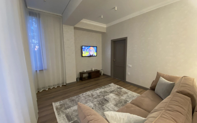 Квартира на Коллективной 11