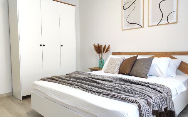 Panda Home v Serdtse Sibiri s vidom na gorod s vysoty Apartments