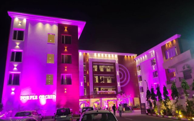 Отель Purple Orchid