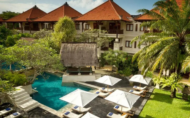 Puri Santrian Beach Resort And Spa