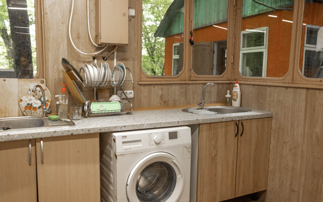 Yug Turist Guest house