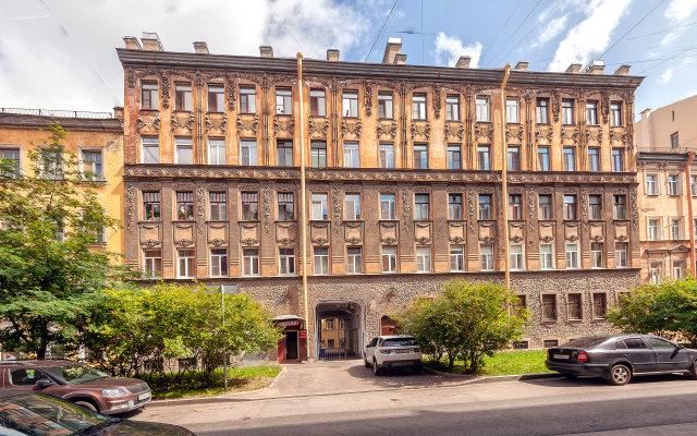 Na Serpukhovskoy 6 Apartments
