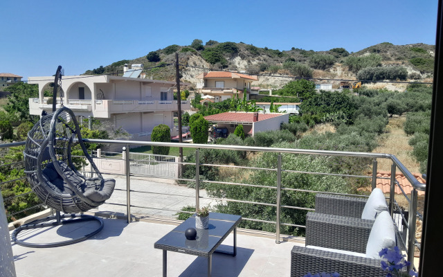 Aetheria Roof Resort Apartments