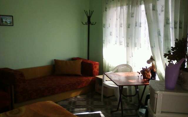 Tri Kita Guest House
