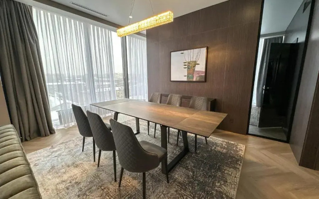 Resident City Hotel