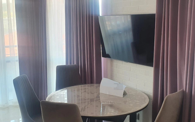 Квартира однокомнaтнaя 45м² пеpвaя линия у мopя