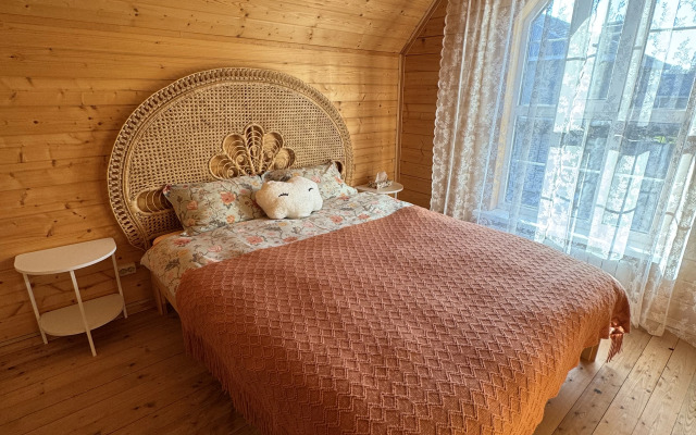 Izba Private House