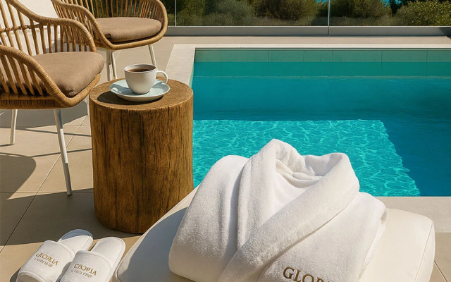 Отель Gloria luxury suites