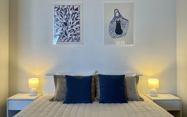Na Artsihovskogo Flat