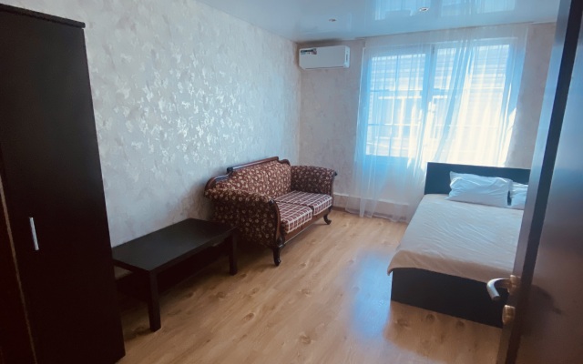 Kvartira Dvukhetazhnaya Kvartira V Tsentre Flat