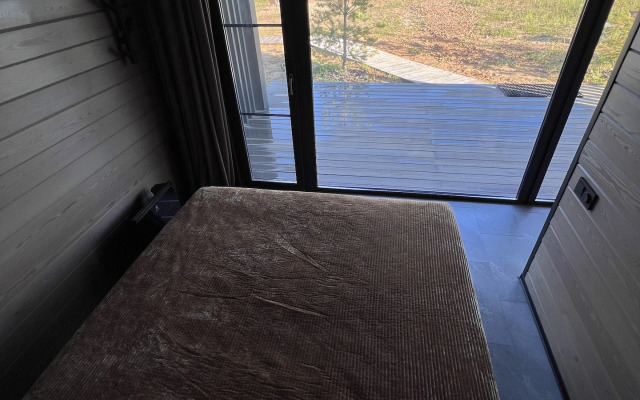 Частный дом Lakeside house