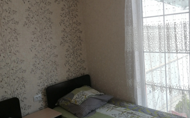Na Krutoy Guest House