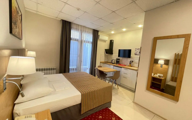 De Paris Guest House