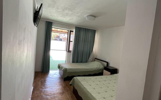 Whitehouse Guest house
