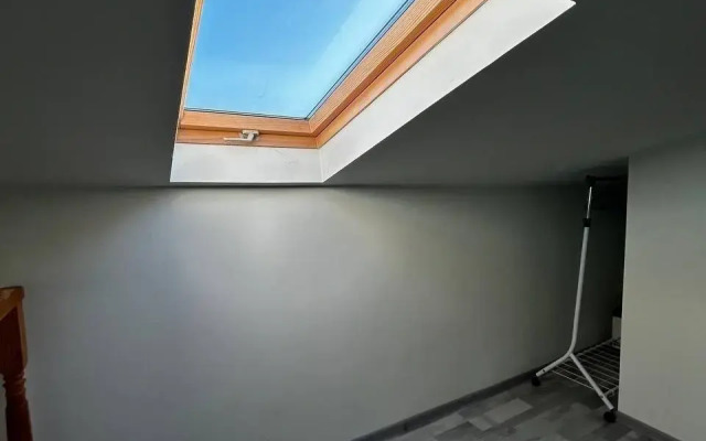 Dvukhurovnevaya Fermerskiy 2/1-60 Flat