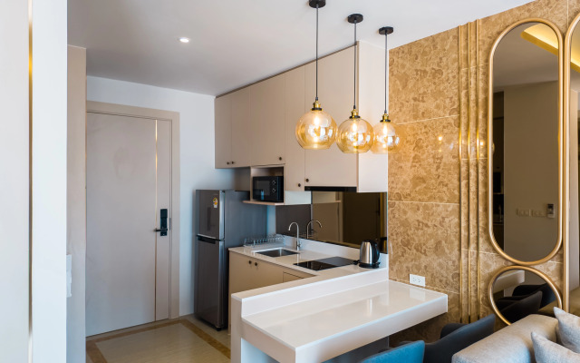 Studiya v Bellevue Lagoon Apartment