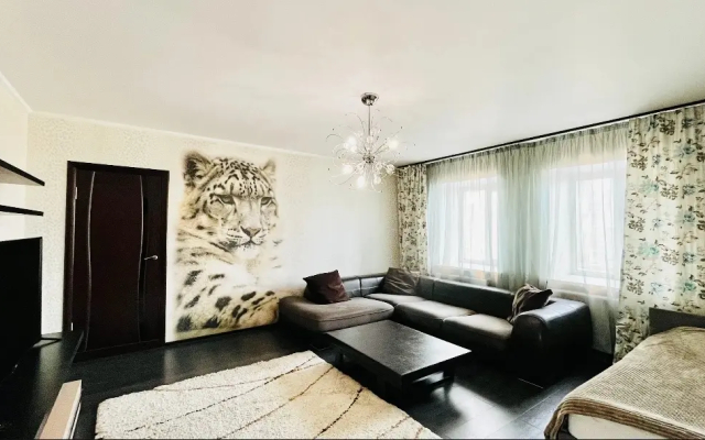 Квартира Карла-Маркса 148А