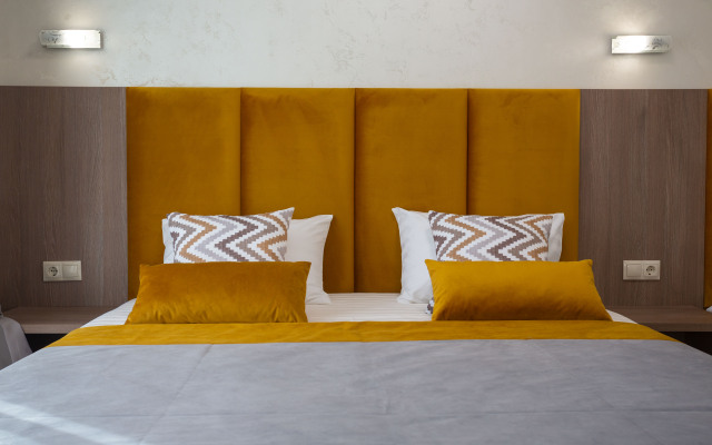 Amra Hotel