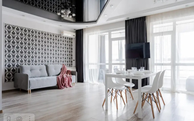 Na Pereulke Bogdana Khmelnitskogo 8 Flat