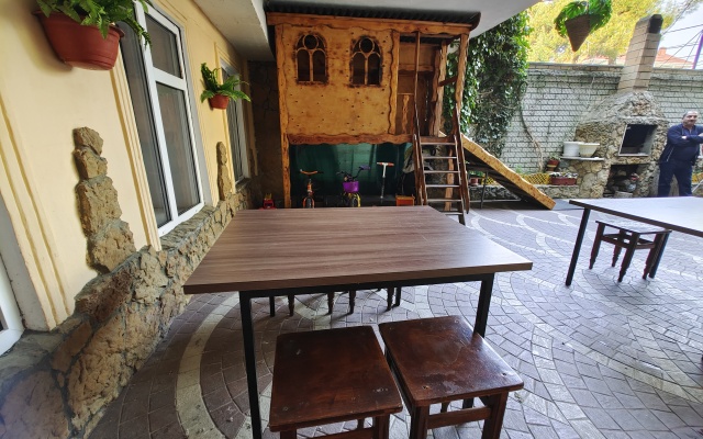 Renata 35 Guest house