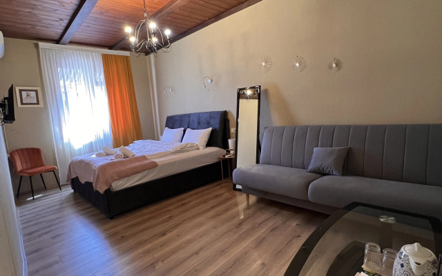 Отель Old Tbilisi 5 rooms